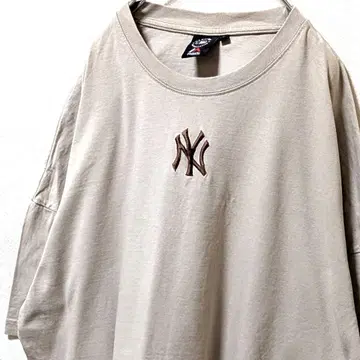 마제스틱 MLB 뉴욕 양키스 자수 티셔츠 베이지 L 구제 의류