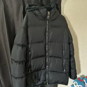 TATRAS 후드 부착 블랙 다운 자켓