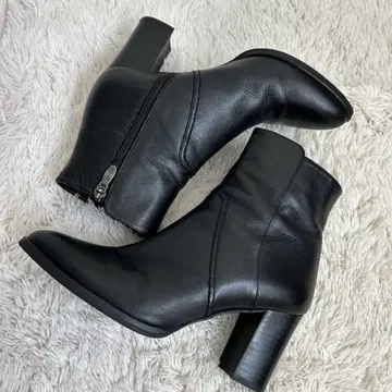 DIANA 다이애나 천연 가죽 숏부츠 블랙 23.5cm 힐 부츠