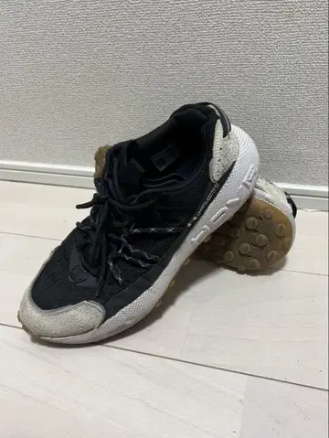 Under Armour 스포츠 슈즈 블랙 28.5cm