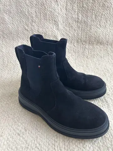 Tommy Hilfiger 타미힐피거 스웨이드 부츠 26cm