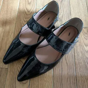 블랙 펌프스
