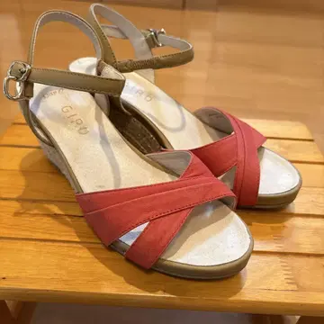 Giro 크로스 스트랩 샌들 22.5cm EE