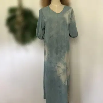 양류 소재 네이비 나염 짜기 퍼프 슬리브 롱 원피스