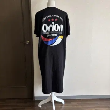 오리온 백 프린트 티셔츠 원피스 블랙