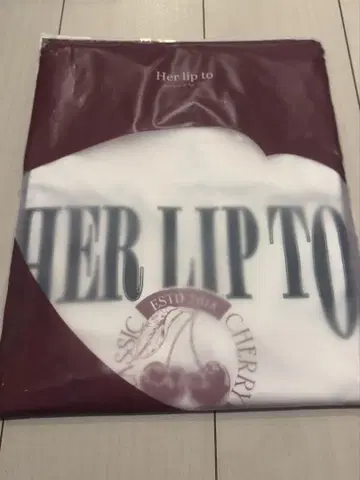Herlipto Classic Cherry Tee 화이트