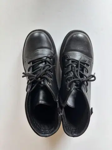 통굽 레이스업 벨트 숏부츠