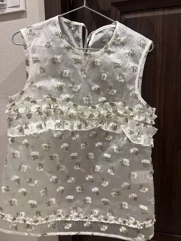 Cecilie Bahnsen 프릴 슬리브리스 탑