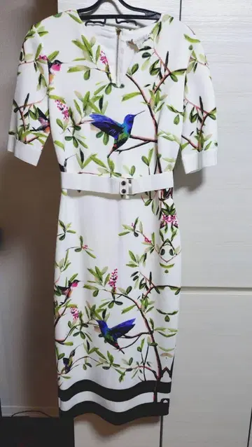 TED BAKER 꽃과 새 프린트 원피스