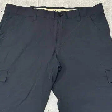 컨디션 최상 UNDER ARMOUR 골프 팬츠 블랙 언더아머