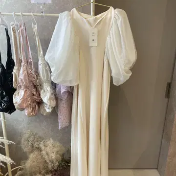 Bab 아이보리 퍼프 슬리브 롱 원피스