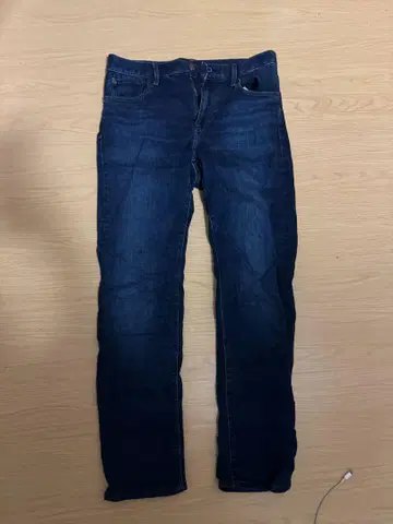 슬림 핏 다크 블루 데님