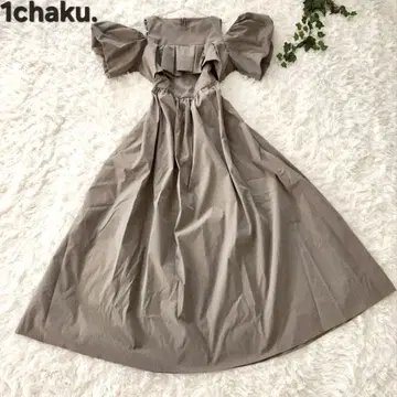 1chaku. 볼륨 프릴 컷 아웃 원피스 오프숄더
