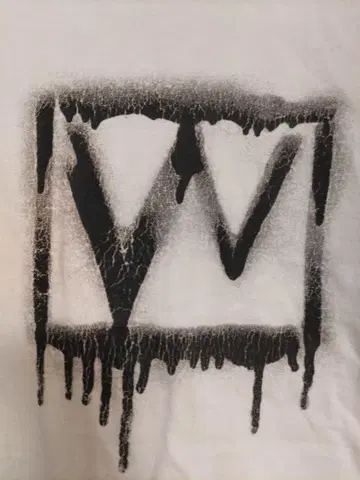 TAR 화이트 티셔츠 L 사이즈 VV 디자인