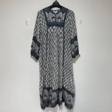 메종드소일 원피스 블록 프린트 핀턱 퀼팅