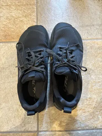 새상품급 ALTRA M LONE PEAK 9+ 알트라 론 피크 9+