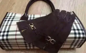 살바토레 페라가모 더블 간치니 그로브 미사용 보관품