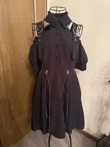 지뢰계 블랙 오프숄더 반팔 원피스