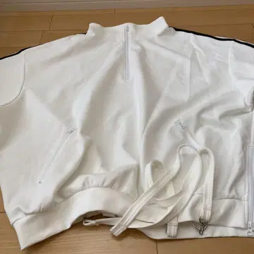 티셔츠 SHEIN LILL ZOZOTOWN