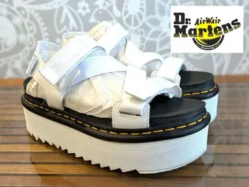 Dr.Martens 정품 KINBER 닥터마틴 통굽 샌들