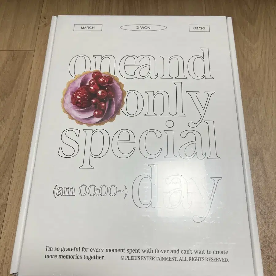fromis_9 バースデーボックス 【ジホン】 Amazon.co.jp: fromis_9のノ・ジソン HAPPY JI SUN DAY BIRTHDAY