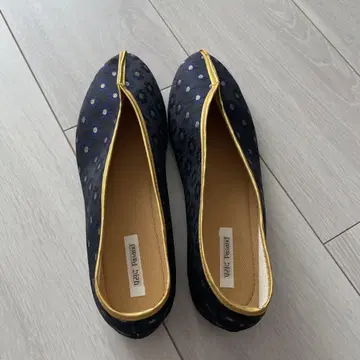 ne Quittezpas 네이비 플랫 슈즈