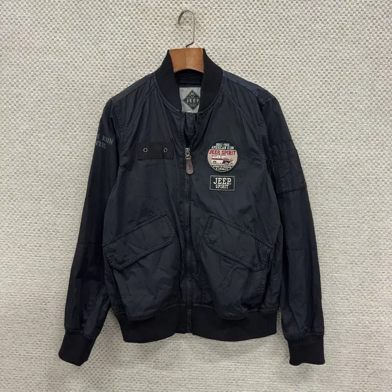 Wrangler flying jeep ジャケット RedRock Jeep Wrangler Rear Overhead Net J101188 (92-06 Jeep