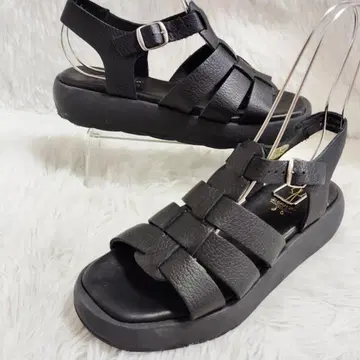 새상품급! 키다리 아저씨 구르카 샌들 블랙 주름 37/23.5 +4cm