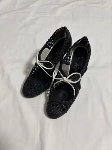 GINZA kanematsu 블랙 레이스업 힐