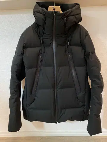 23AW 모델 데상트 ALLTERRAIN MOUNTAINEER