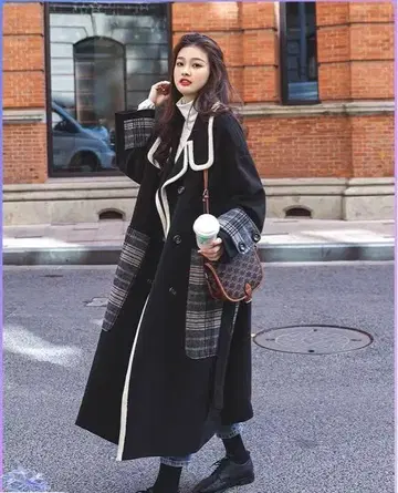 체크 무늬 포켓 부착 롱 코트