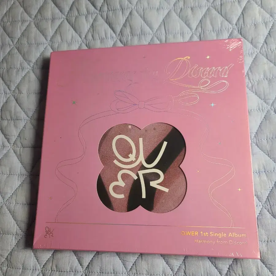 QWER album + poca set #Qwer,#앨범,#개봉앨범,#포카 on Bunjang