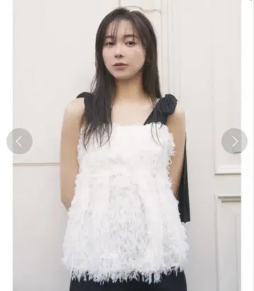 SNIDEL 페더 라이크 리본 뷔스티에