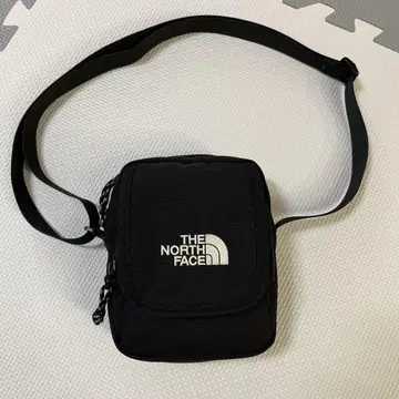 THE NORTH FACE 숄더백 블랙
