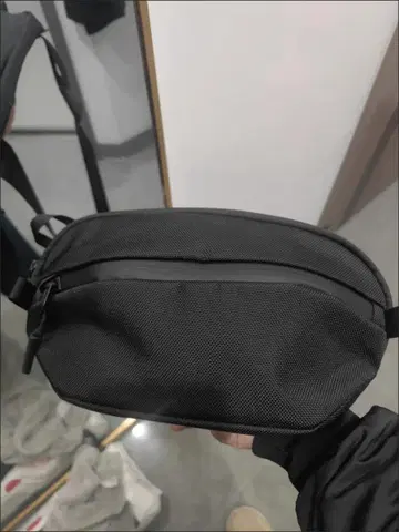 AER Day sling3 1680D 코듀라 나일론 싱글 파우치