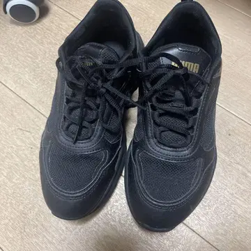 푸마 블랙 스니커즈 UK 4