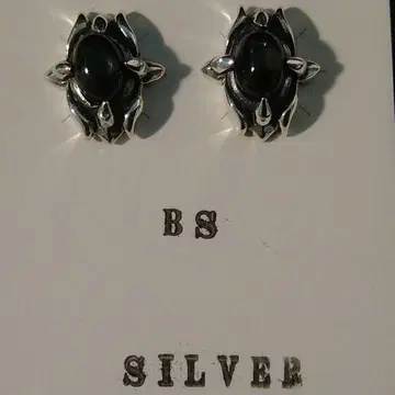 Sterling Silver Pierce 블랙 스타