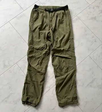 THE NORTH FACE 카고 팬츠 올리브 그린