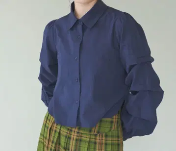 idem unique sleeve shirt 소매 턱 숏 셔츠