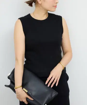 두 번째 등급의 품격 있는 소매 없는 디자인