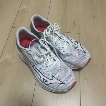 Mizuno Wave Rebellion Flash 2 화이트/그레이