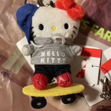 me % 로리즈팜 일광화상 키티 토이 키링 스케이트보드