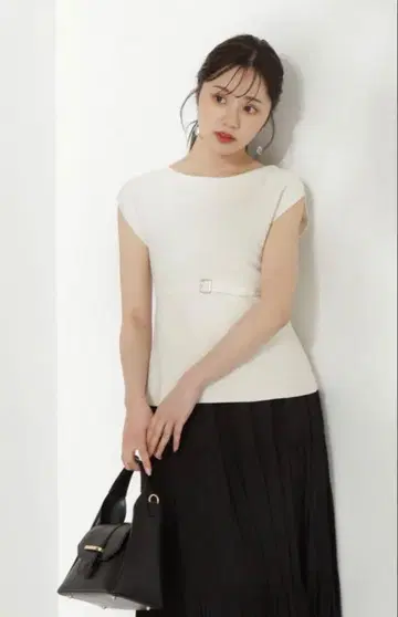 벨트 페플럼 니트 PROPORTION BODY DRESSING