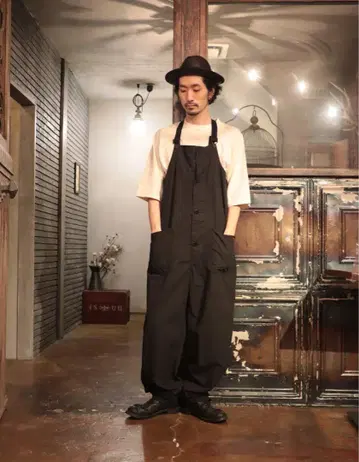 ANACHRONORM 아나크로노무 살로펫