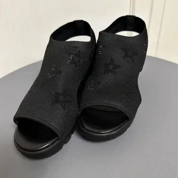 HILLS AVENUE 통굽 샌들 23cm 블랙