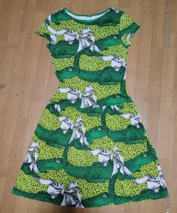 희귀한 리본, 악어 무늬 반팔 원피스 무릎 아래 기장 size36