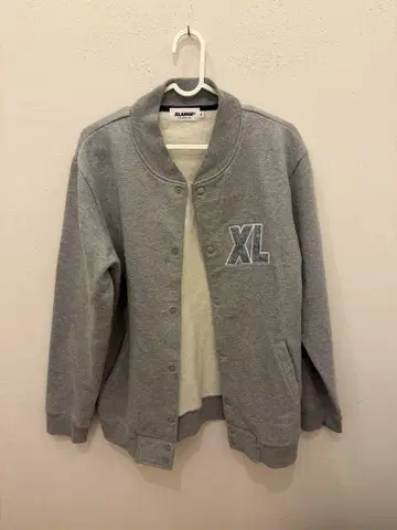 XLARGE 그레이 바시티 자켓 XL 사이즈