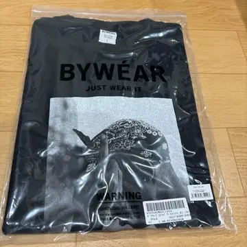 2PAC 티셔츠.