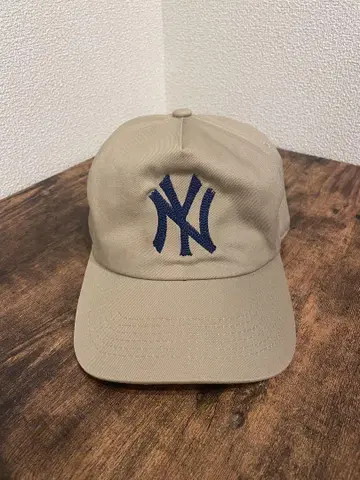 Mondaysuck City Series NYC Cap 네이비 자수