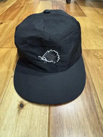 Clubhaus 자수 나일론 캡